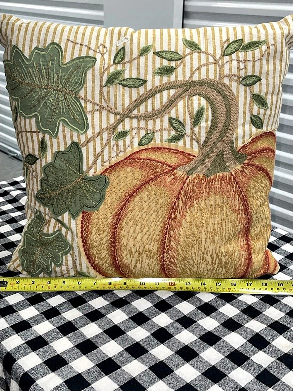 Pumpkin Accent Pillow in Cream & Green